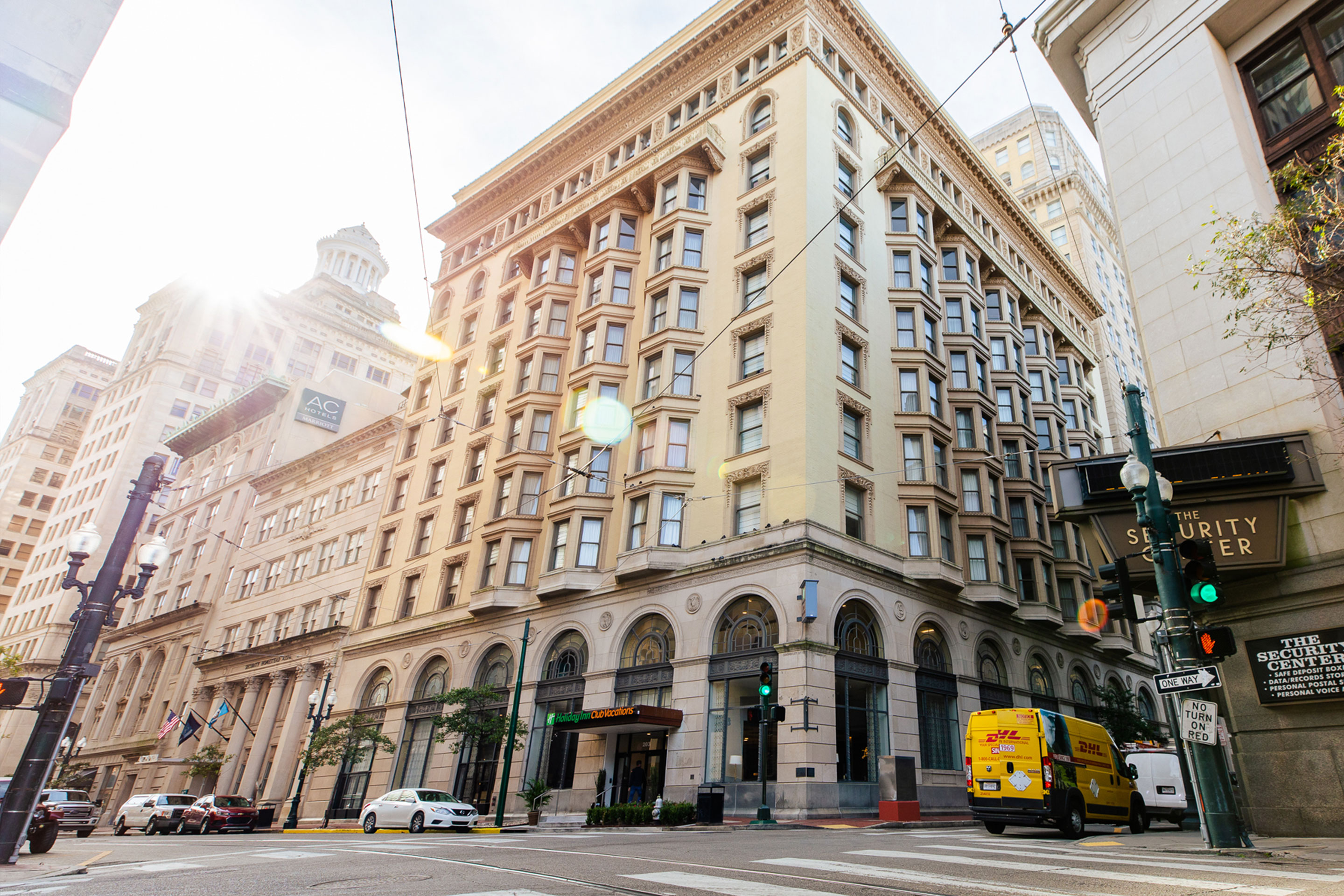 Exterior image of our New Orleans resort with signage that reads, 'Holiday Inn Club Vacations.'