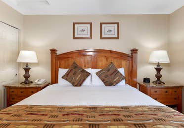 Bedroom in a Crest Pointe villa at Tahoe Ridge Resort
