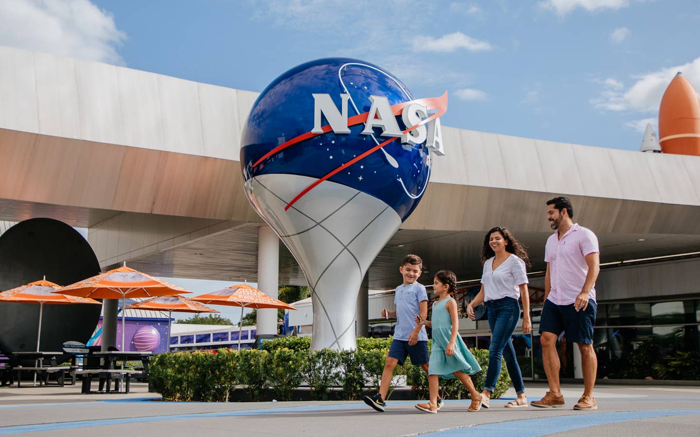 where to stay to visit kennedy space center
