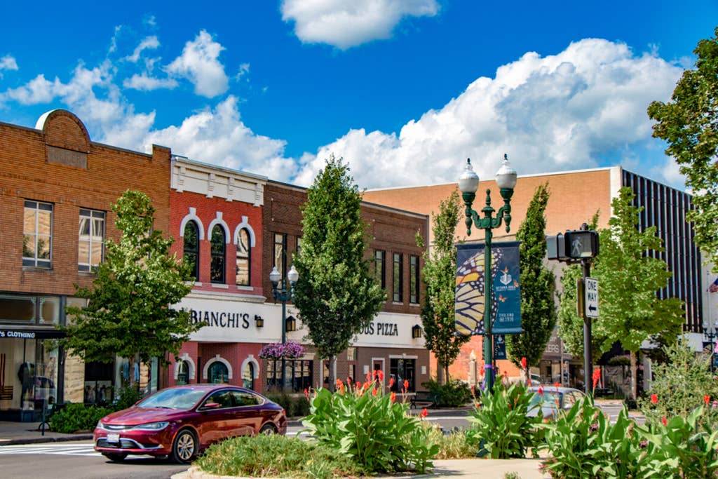 5 Best Things to Do Near Sheridan, Illinois  Holidayinnclub.com