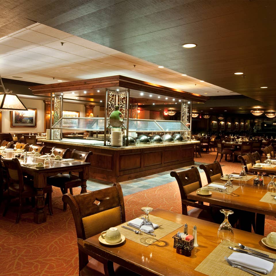 Indoor restaurant seating at Lake Geneva Resort in Wisconsin.