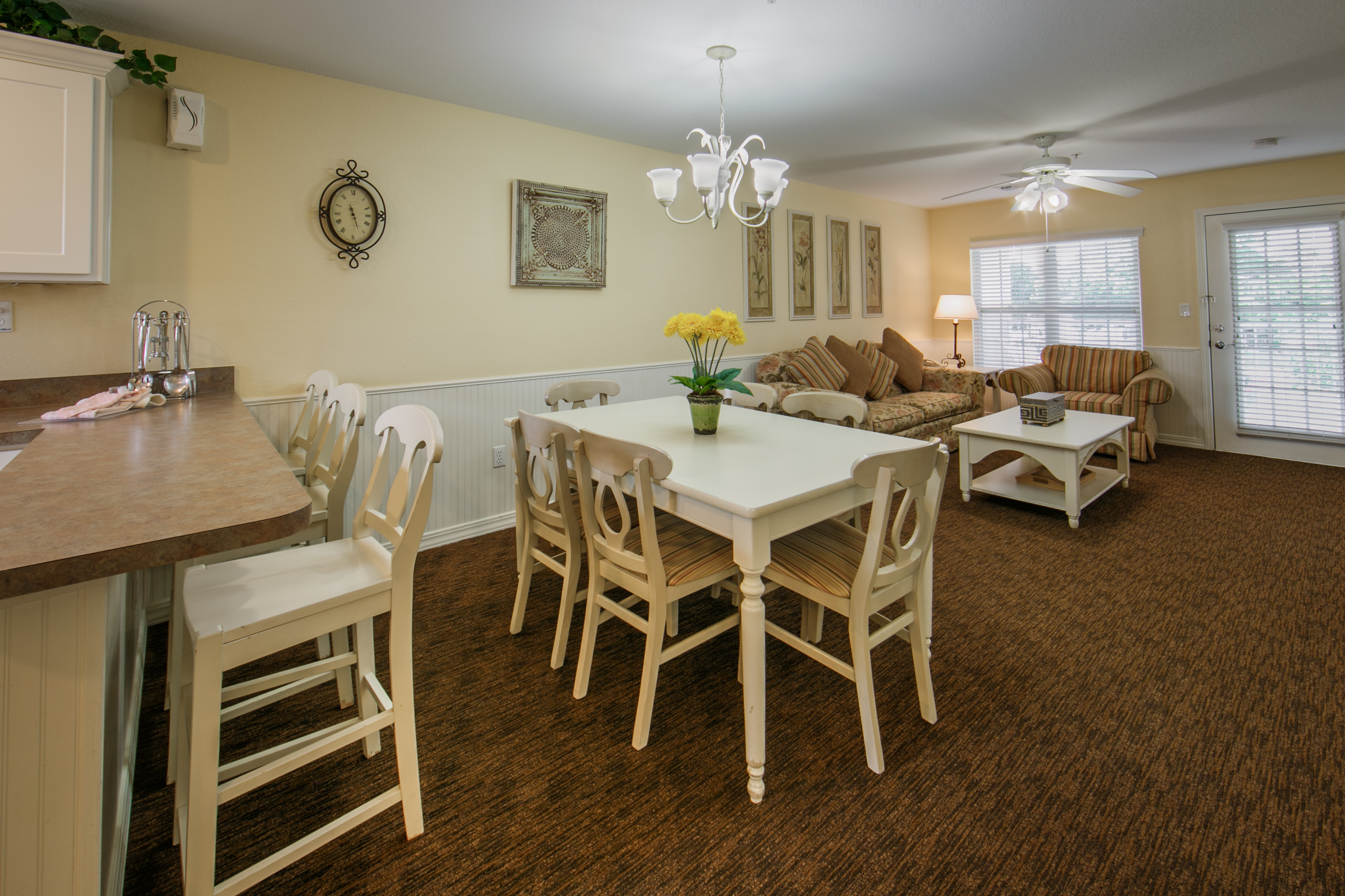 Dining area in a villa at Orlando Breeze Resort.