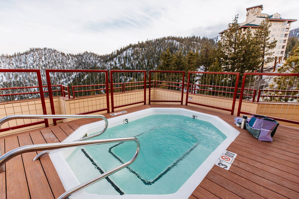 On of the rooftop hot tubs at Tahoe Ridge Resort.