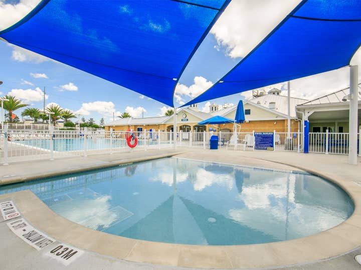 Outdoor kiddie pool at Orlando Breeze Resort in Orlando, Florida.