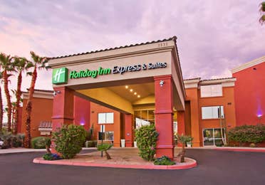 Holiday Inn Express & Suites Scottsdale - Old Town