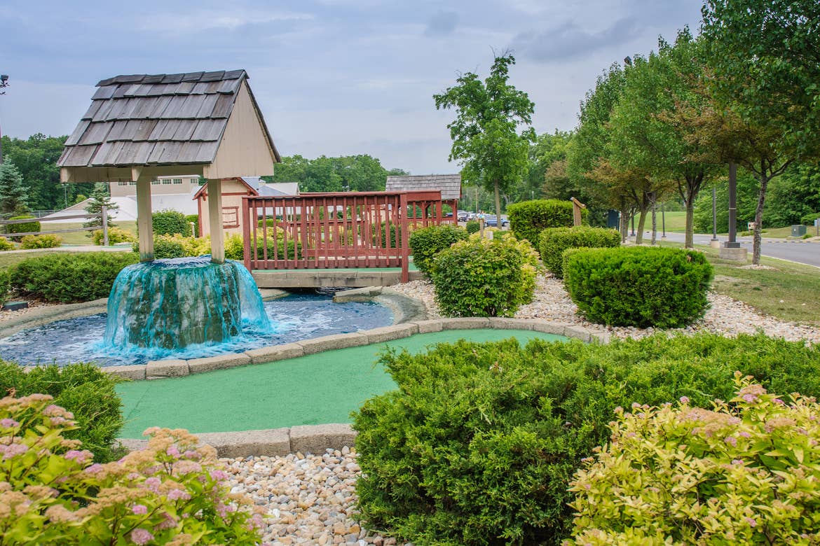 Outdoor mini golf course at Fox River Resort in Sheridan, Illinois.
