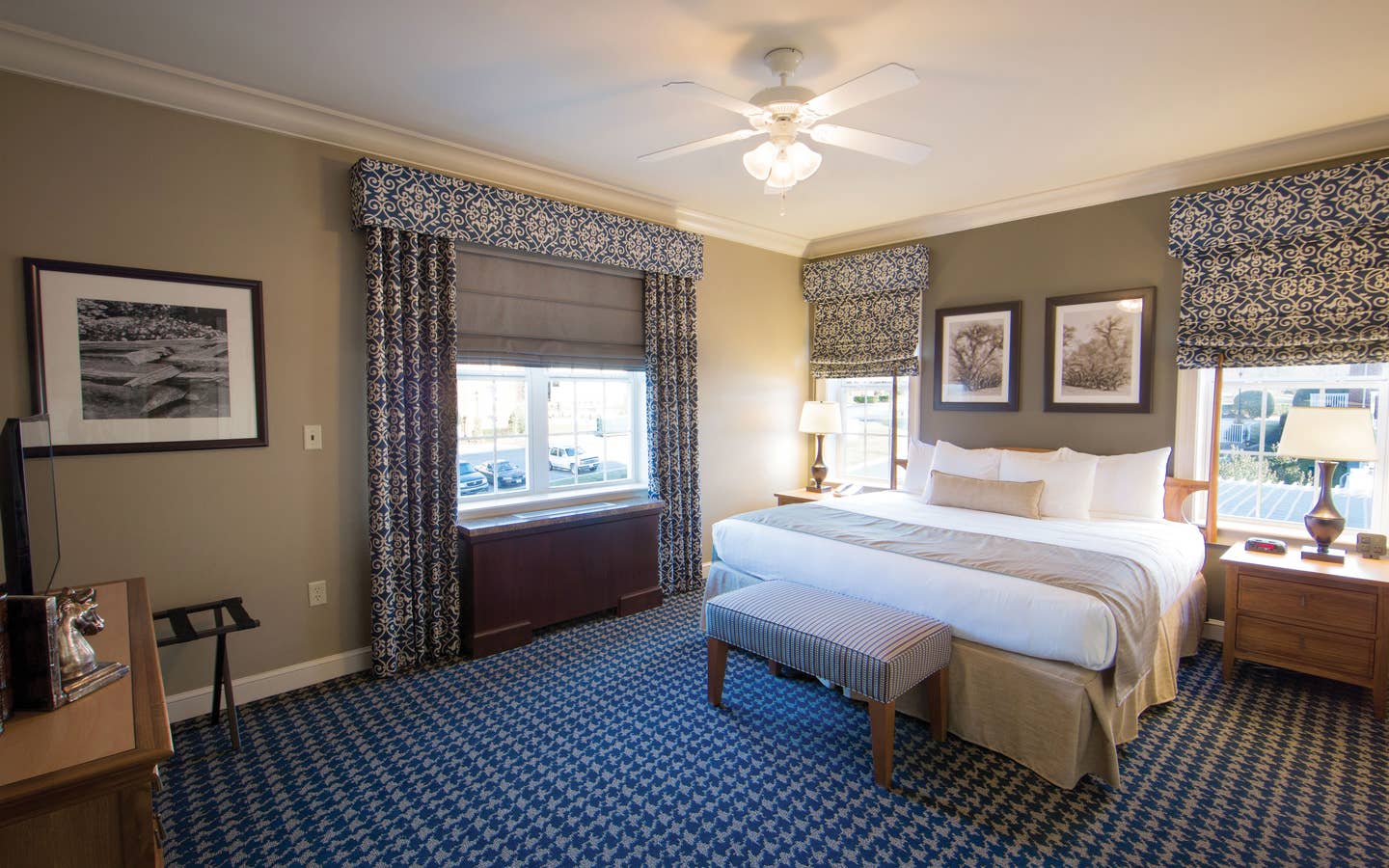 Master bedroom in a one-bedroom villa at Williamsburg Resort