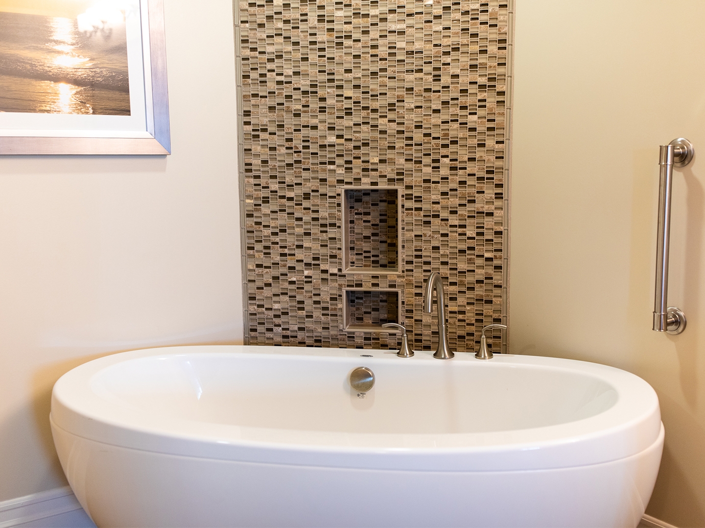 Bathtub in a four-bedroom Signature Collection villa at South Beach Resort in Myrtle Beach, South Carolina.