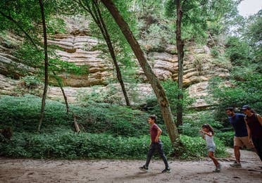 Family walking through Starved Rock State Park near Fox River Resort in Sheridan, Illinois.