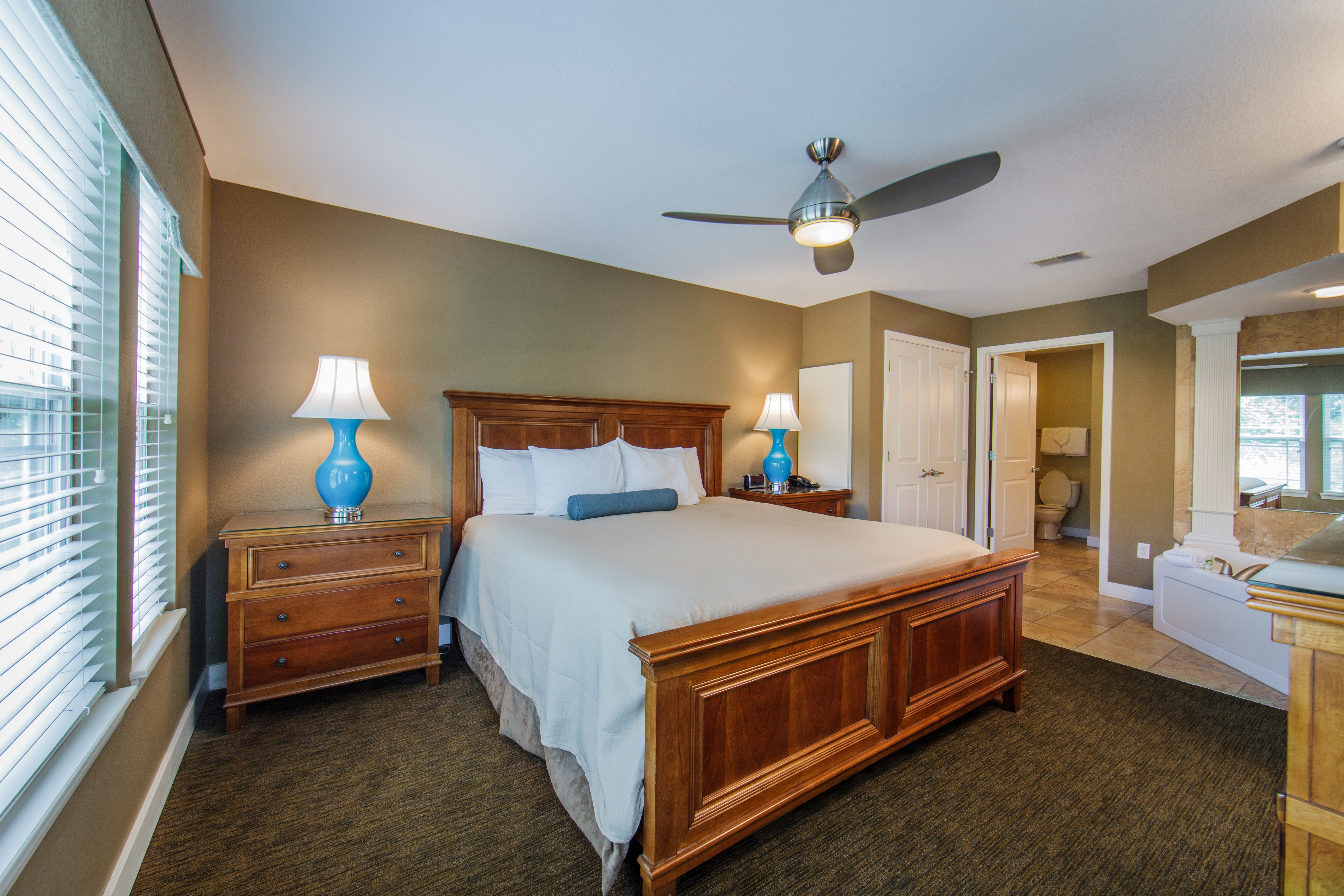 Holiday Hills Resort Pictures