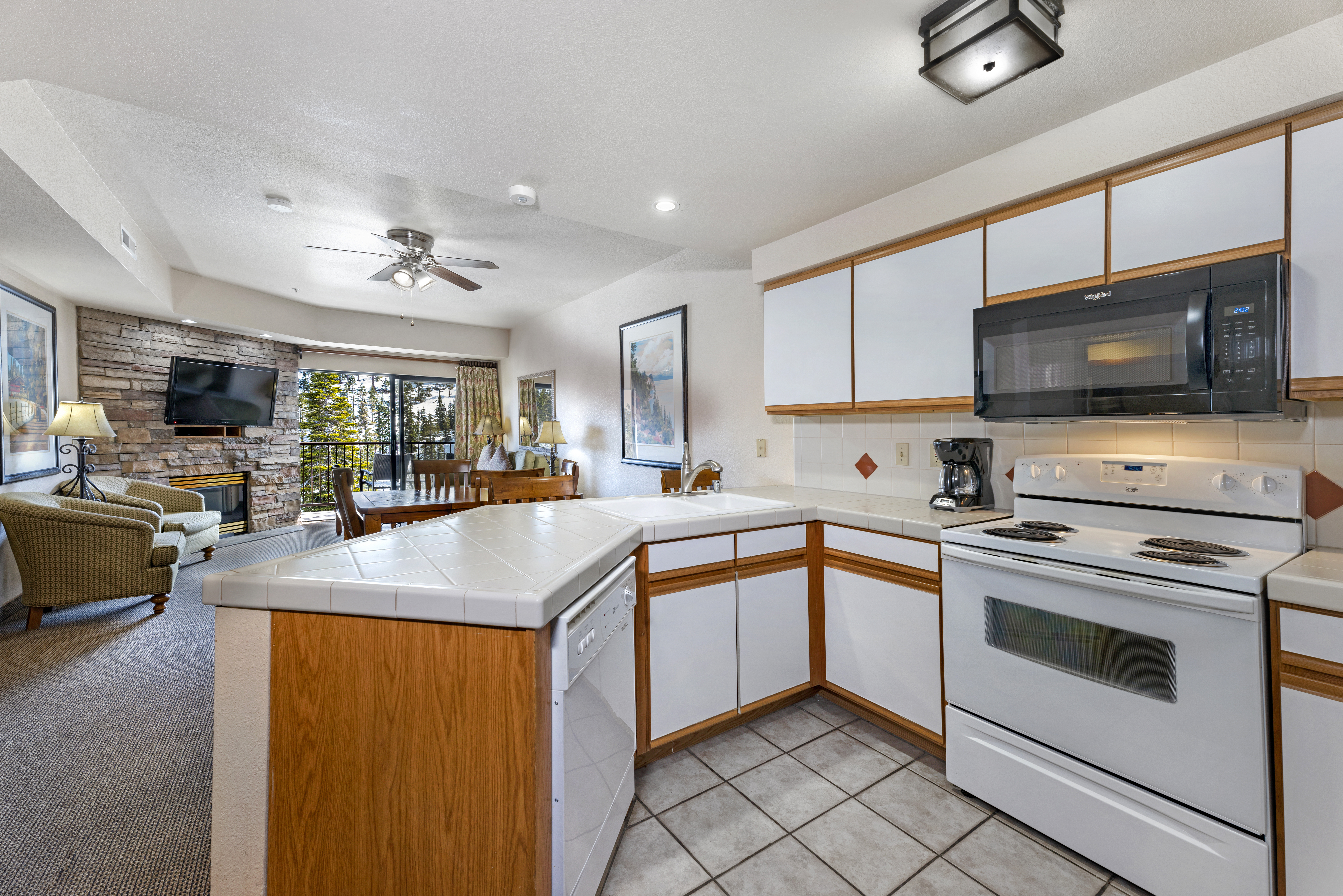Tahoe Ridge Resort Pictures - Ridge Pointe Two-Bedroom Lock-Off ...