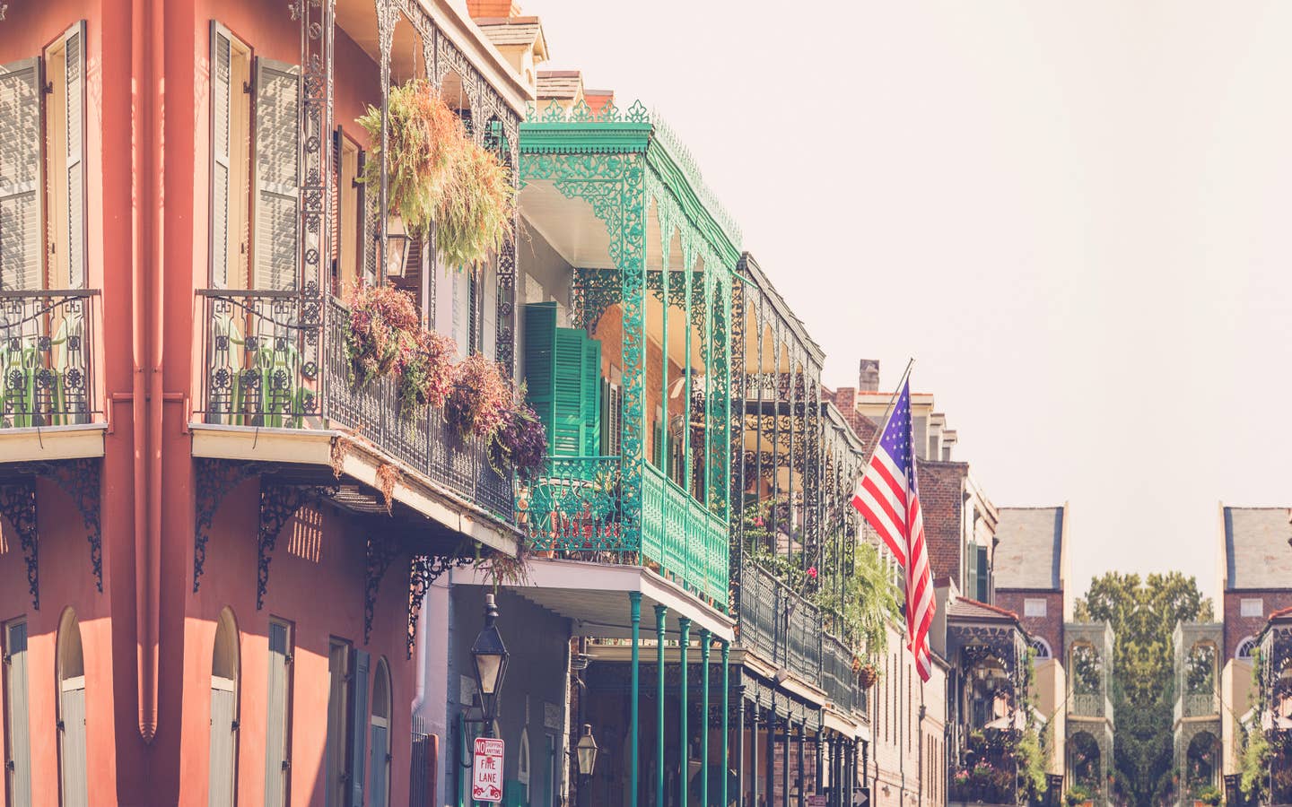How to Do New Orleans Like a Local: Things to Do & Places to Eat