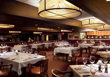 Indoor seating at Geneva ChopHouse at Lake Geneva Resort in Wisconsin.