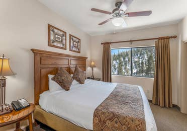 Bedroom in a Ridge Pointe villa at Tahoe Ridge Resort