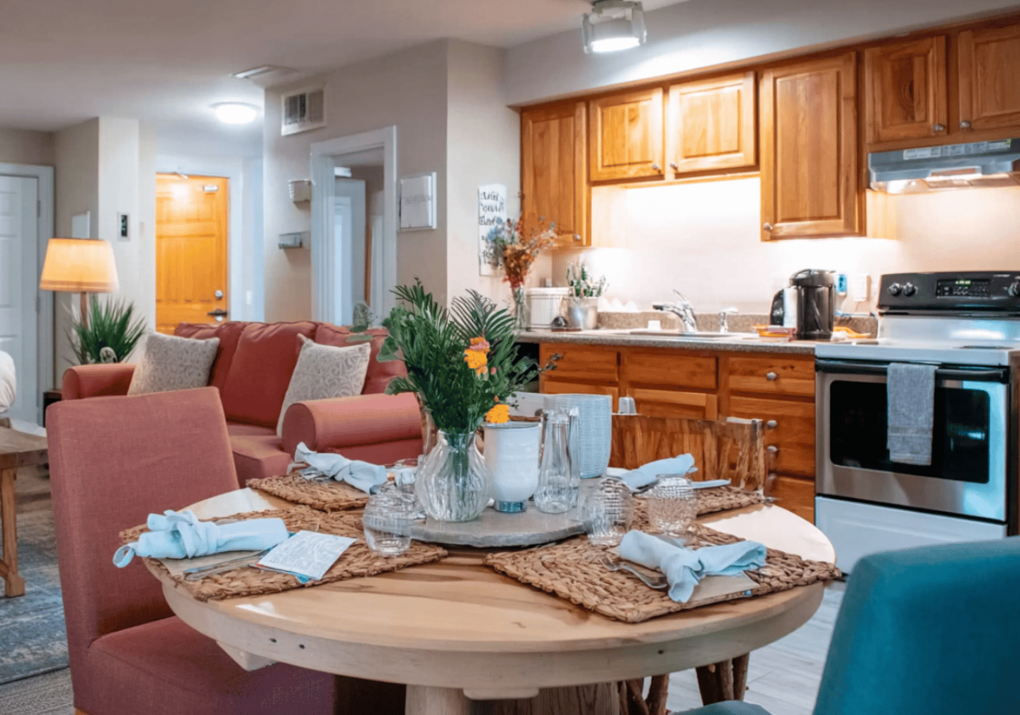 🏨 Hotels with Kitchens | Find the Right Hotel for a Convenient Stay