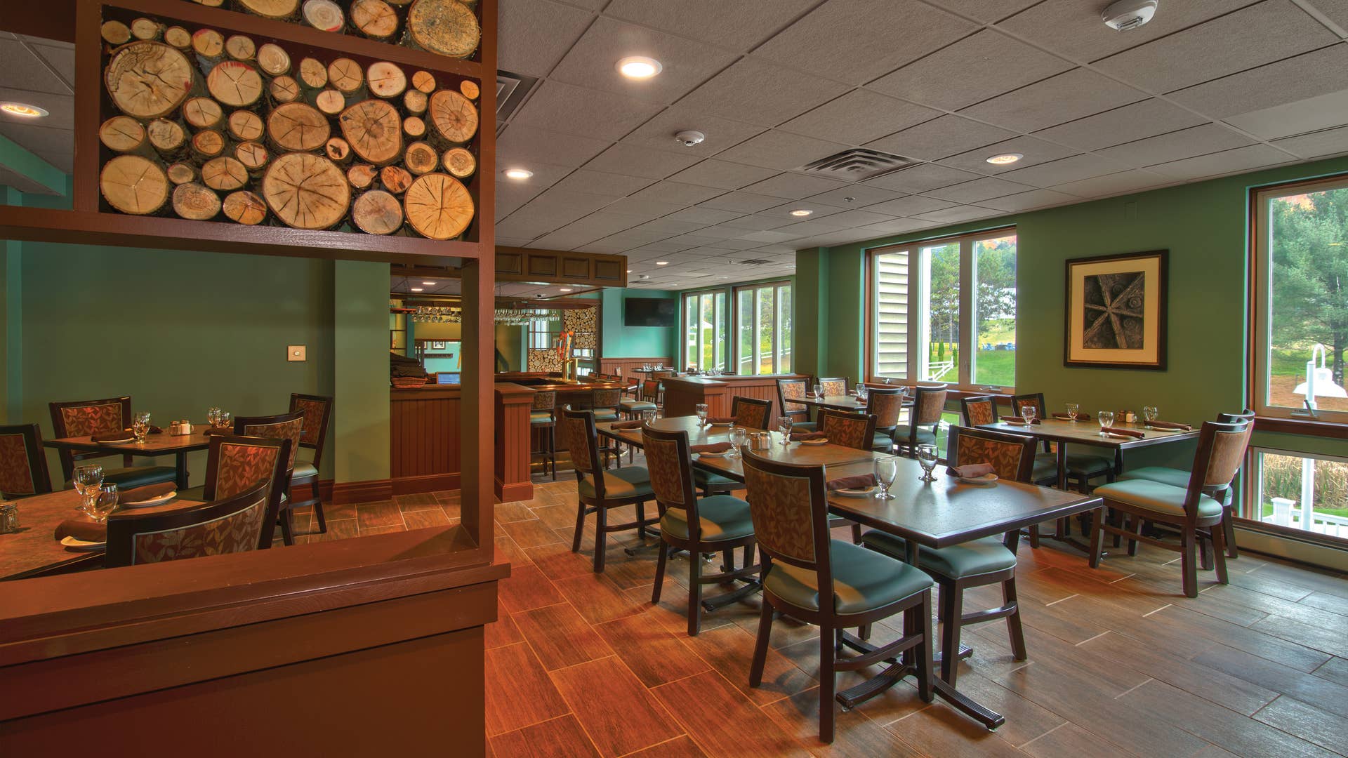 Maple Ranch Restuarant The Maple Kitchen at Mount Ascutney Resort | Holidayinnclub.com