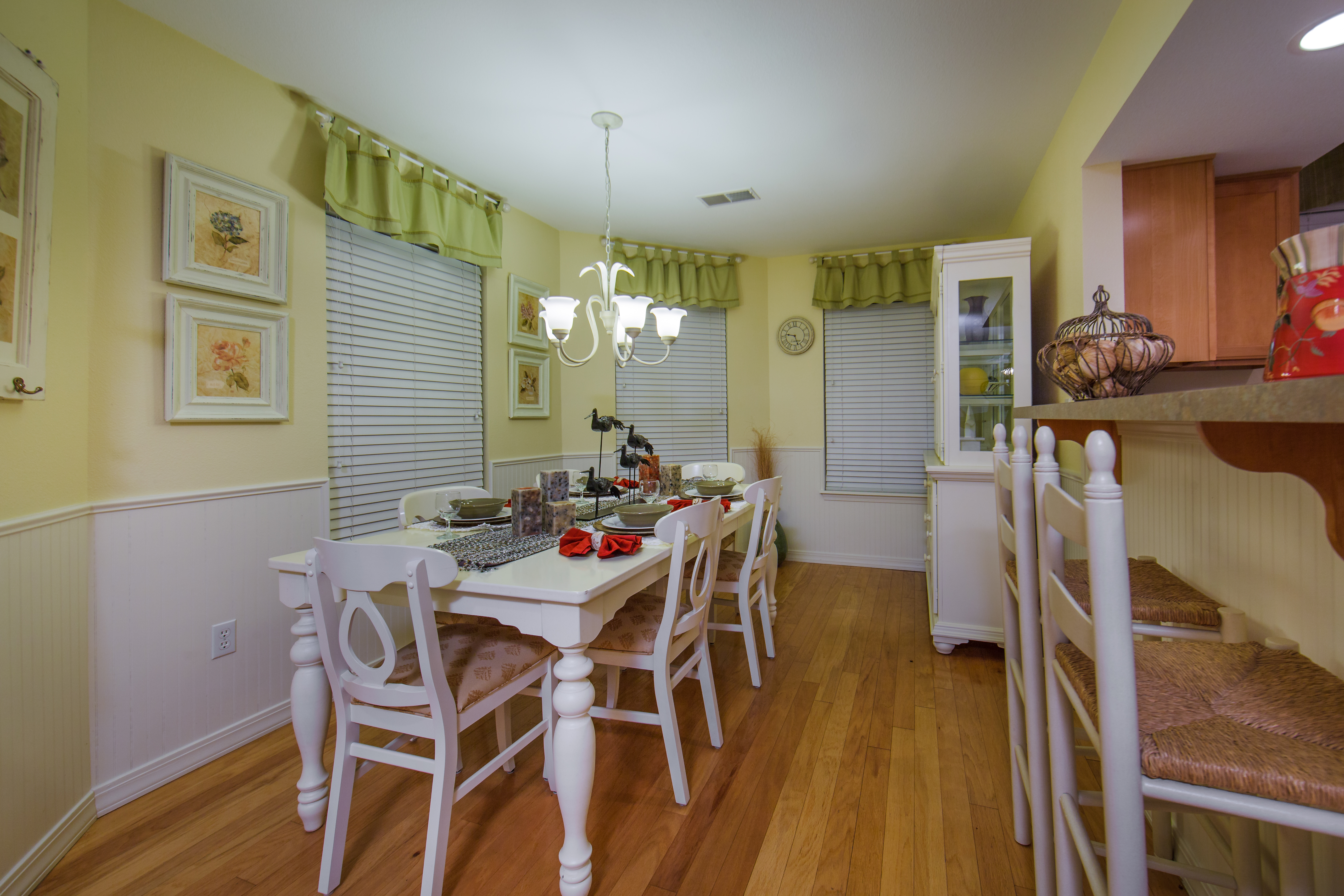 Dining area in a two-bedroom presidential villa at the Holiday Hills Resort in Branson Missouri.