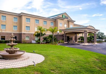 Holiday Inn Express & Suites Cocoa