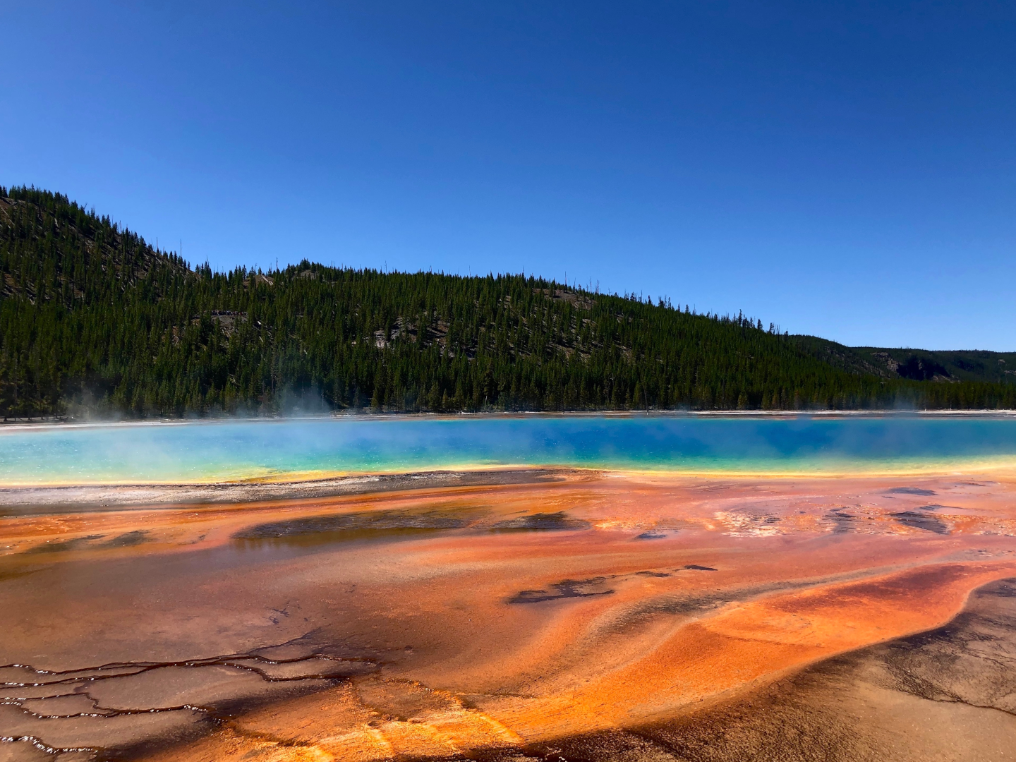 grand-prismatic-landscape-1440x1080