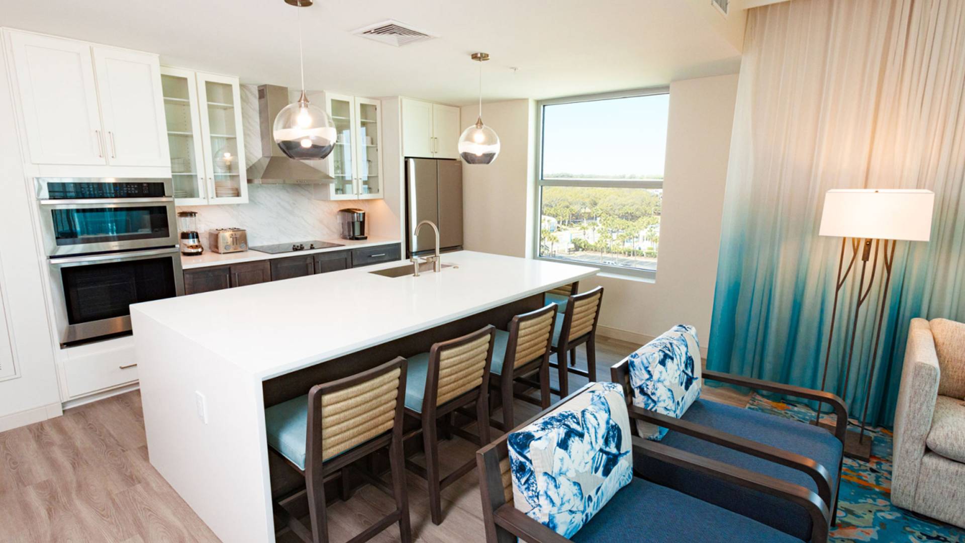 🏨 Hotels with Kitchens | Find the Right Hotel for a Convenient Stay