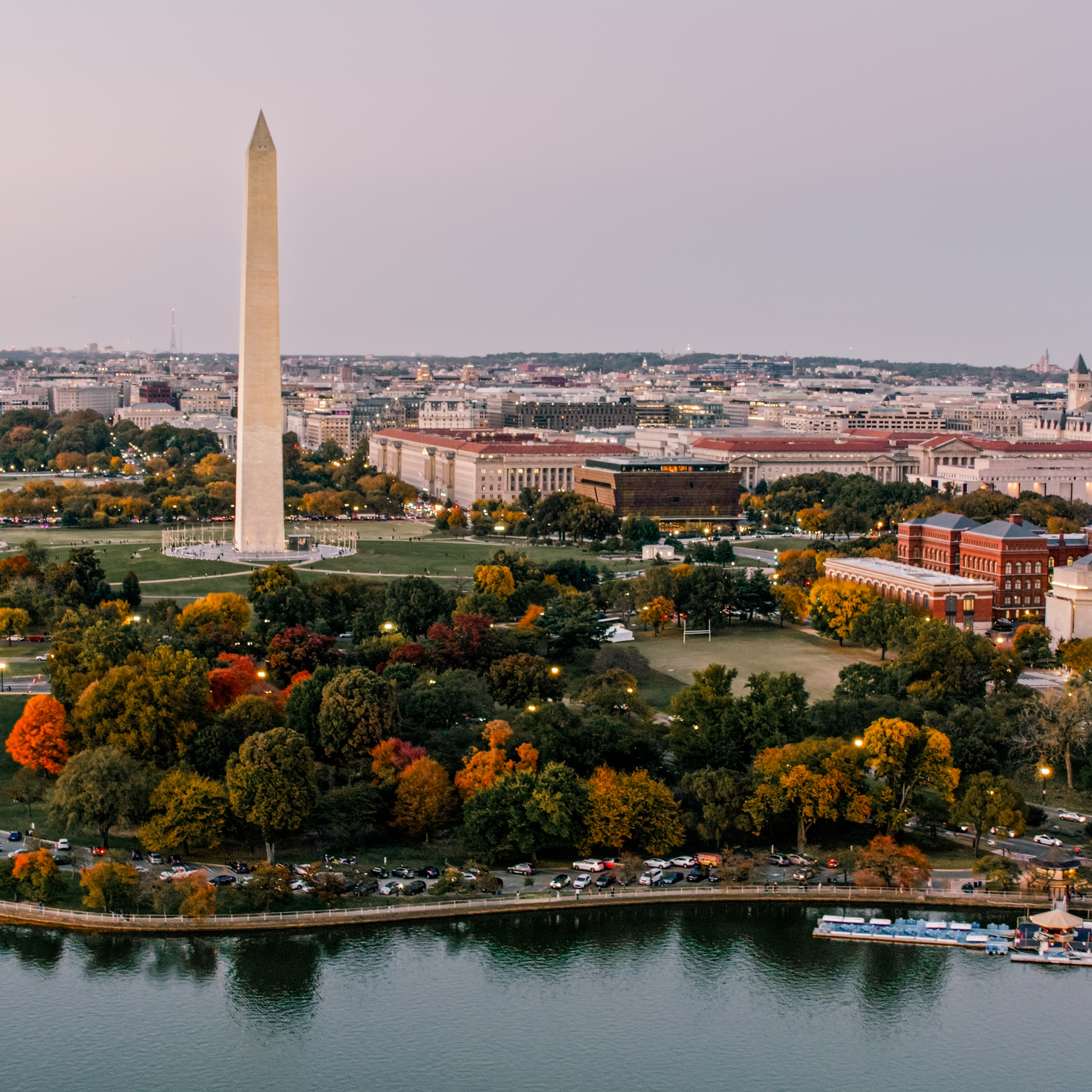 Artist rendering of a rooftop lounge with outdoor seating and Washington, D.C. views at Holiday Inn Club Vacations at Banneker. 
