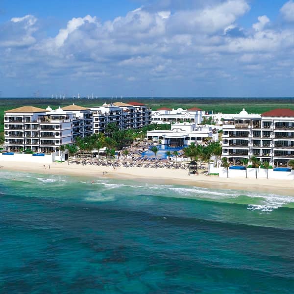 Grand Residences by Royal Resorts