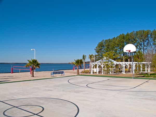 Outdoor basketball court at Villages Resort in Flint, Texas.
