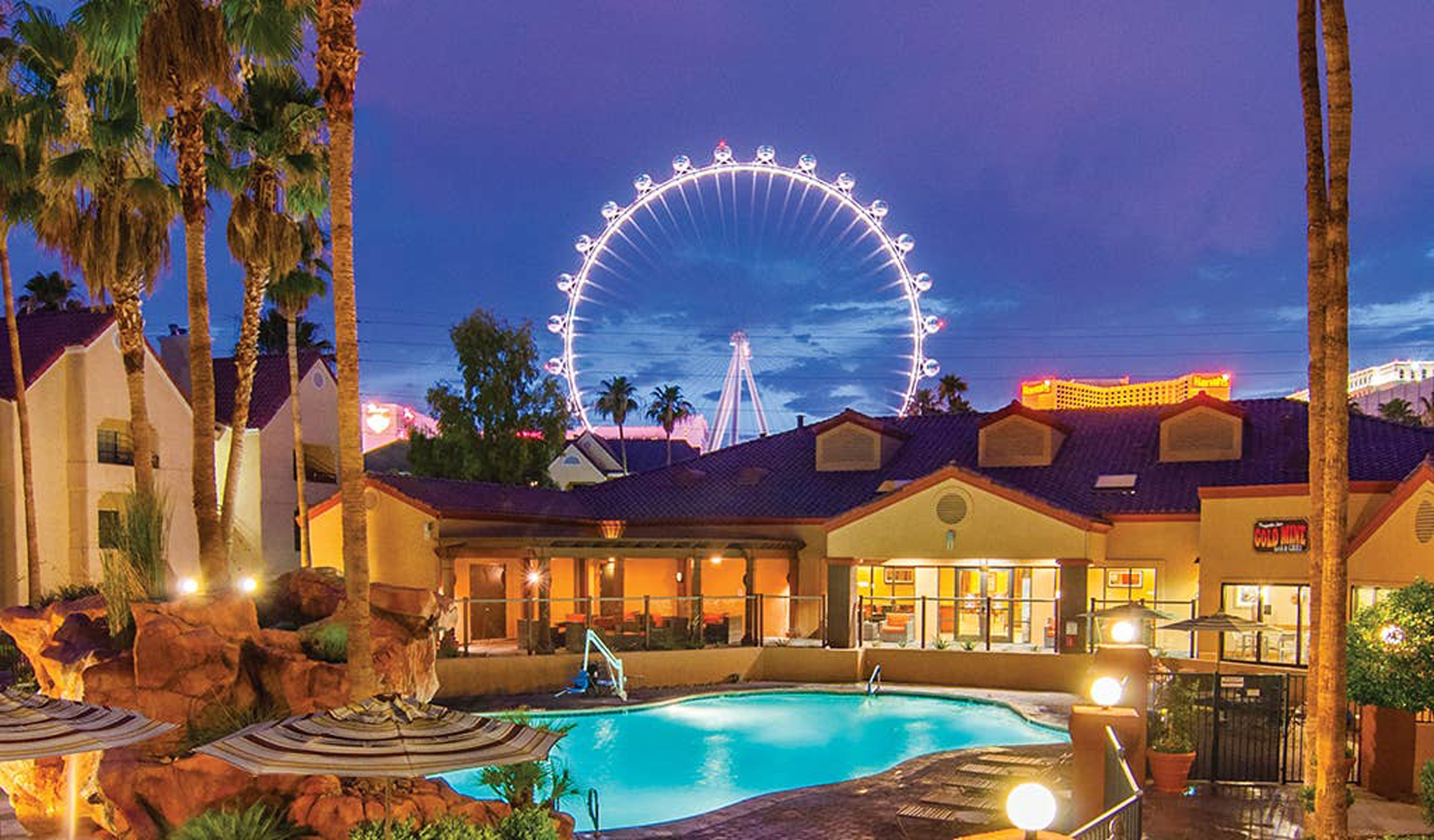 12 Iconic Things You Can (& Should) Do in Vegas Right Now