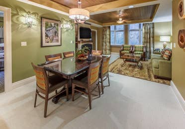 Dining area in a Signature Collection villa at Smoky Mountain Resort in Gatlinburg, Tennessee.