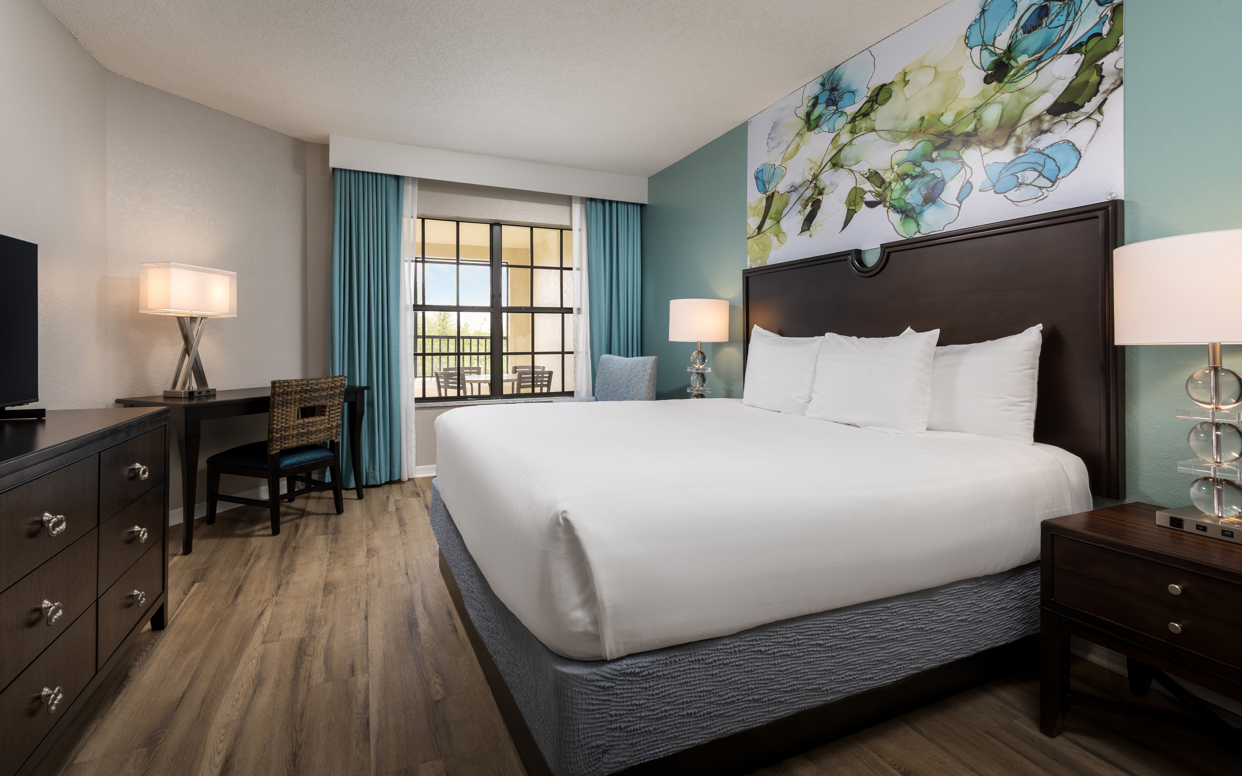 A panoramic photo of a bedroom at Orange Lake Resort in Orlando, FL.