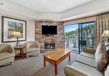 Living room in a Ridge Pointe villa at Tahoe Ridge Resort