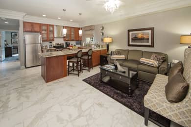 Living room at Williamsburg Resort