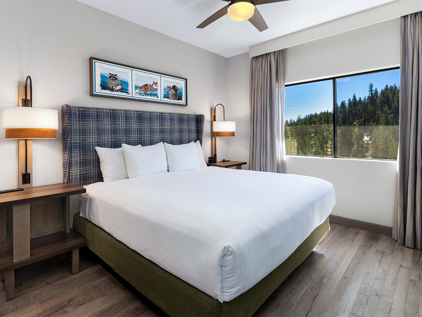 Bedroom in a Ridge Pointe villa at Tahoe Ridge Resort