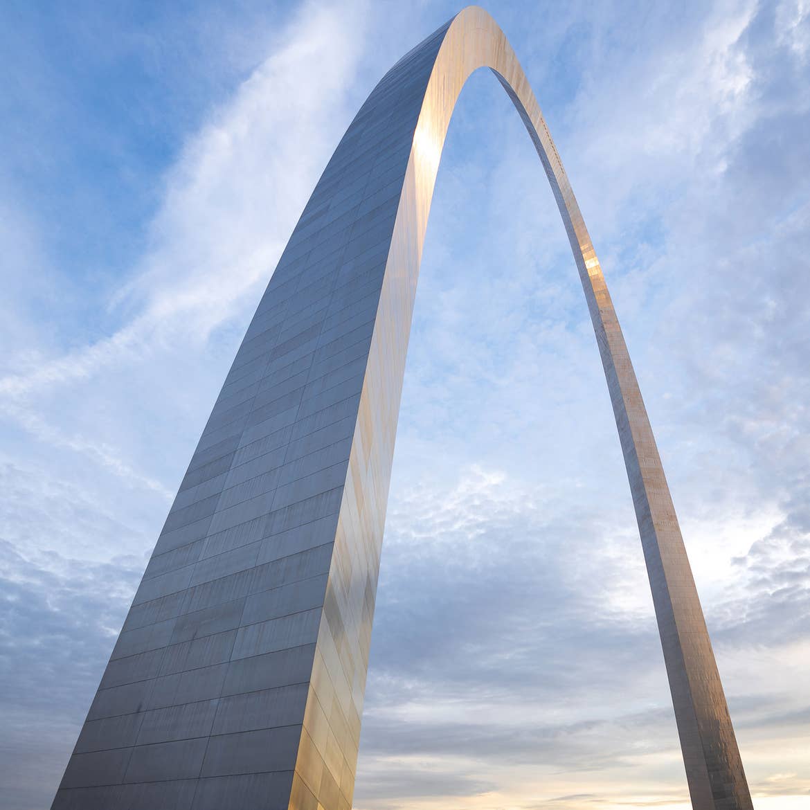 The St. Louis arch in St. Louis, Missouri.