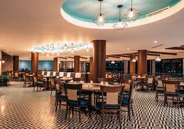 Enjoy international cuisine at one of our wonderful restaurants with a beach view at Royal Sands Resorts in Cancun, Mexico.