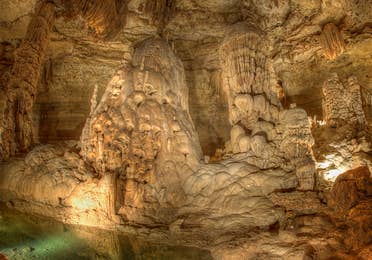 Natural Bridge Caverns near Hill Country Resort.
