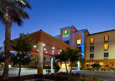 Holiday Inn Express & Suites Cocoa Beach