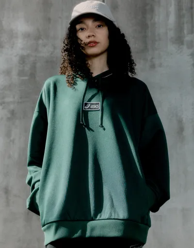 Hoodies & Sweatshirts