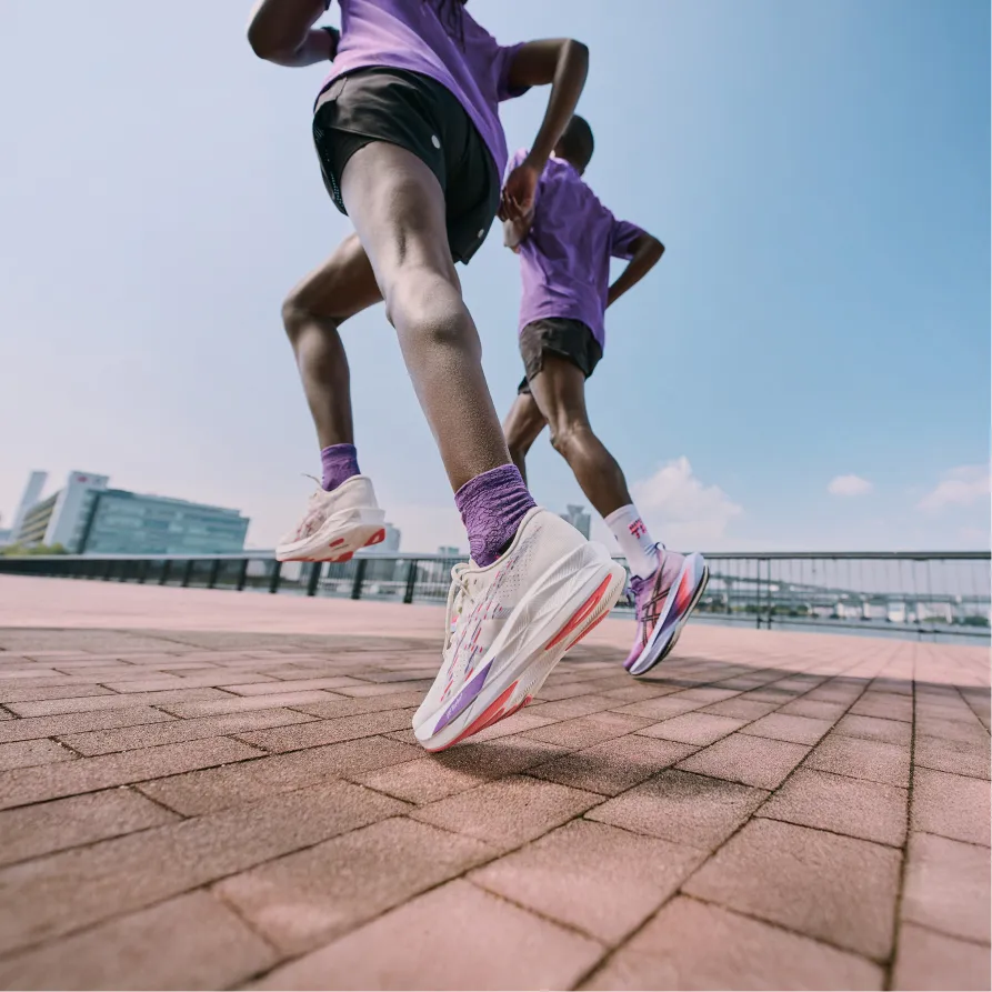 Energize your run with the BLAST SERIES ™