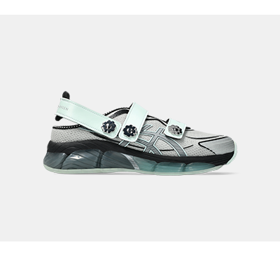 Asics releases top