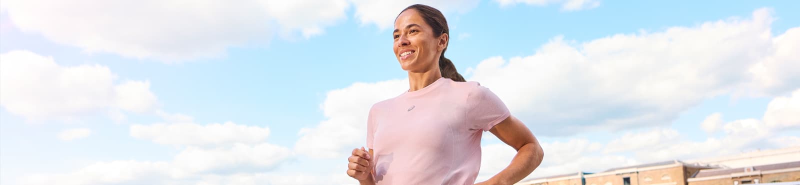 Discover ASICS ROAD SEAMLESS Apparel