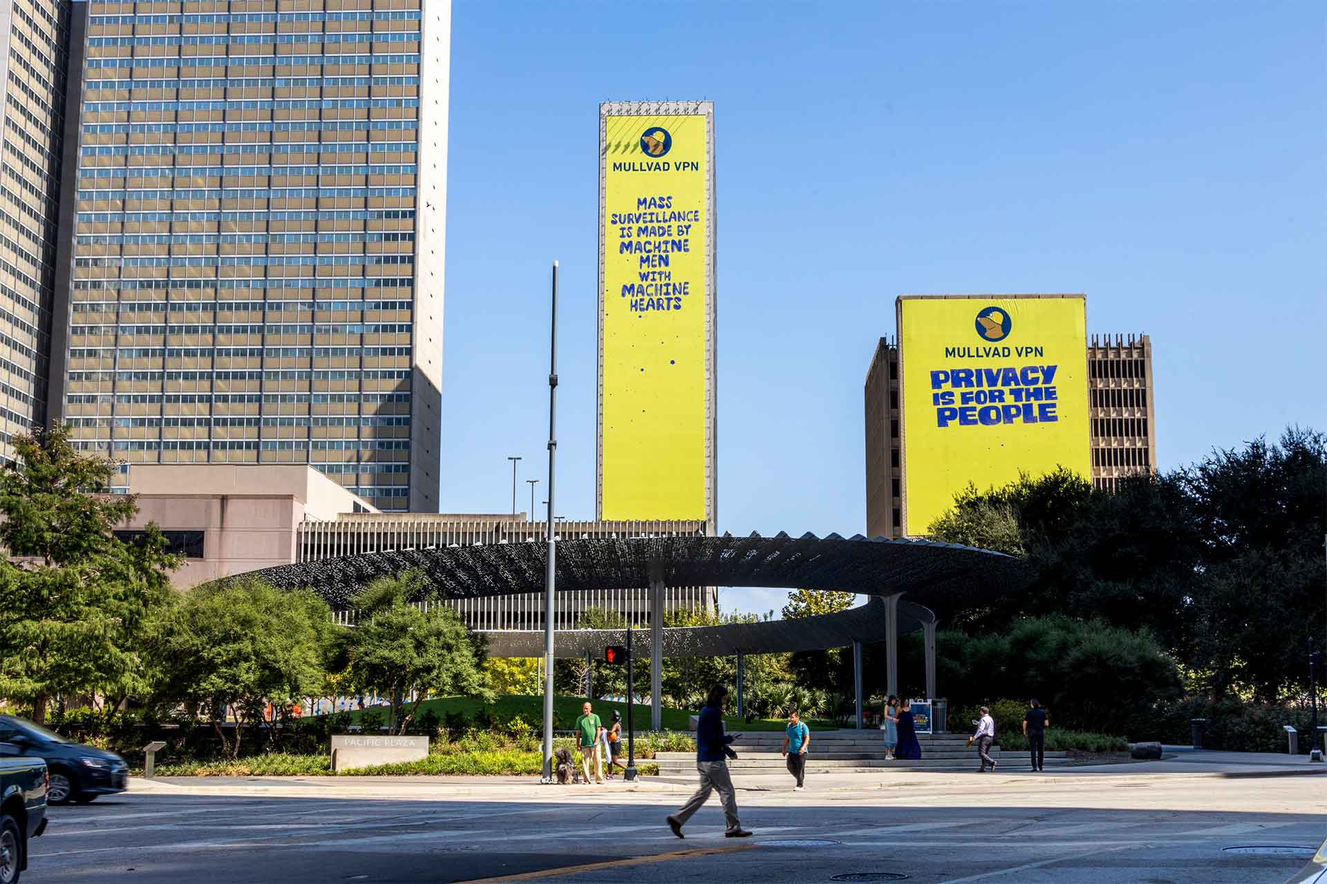 Shining Bright in the Lone Star State: Why Big Tech Thrives on OOH