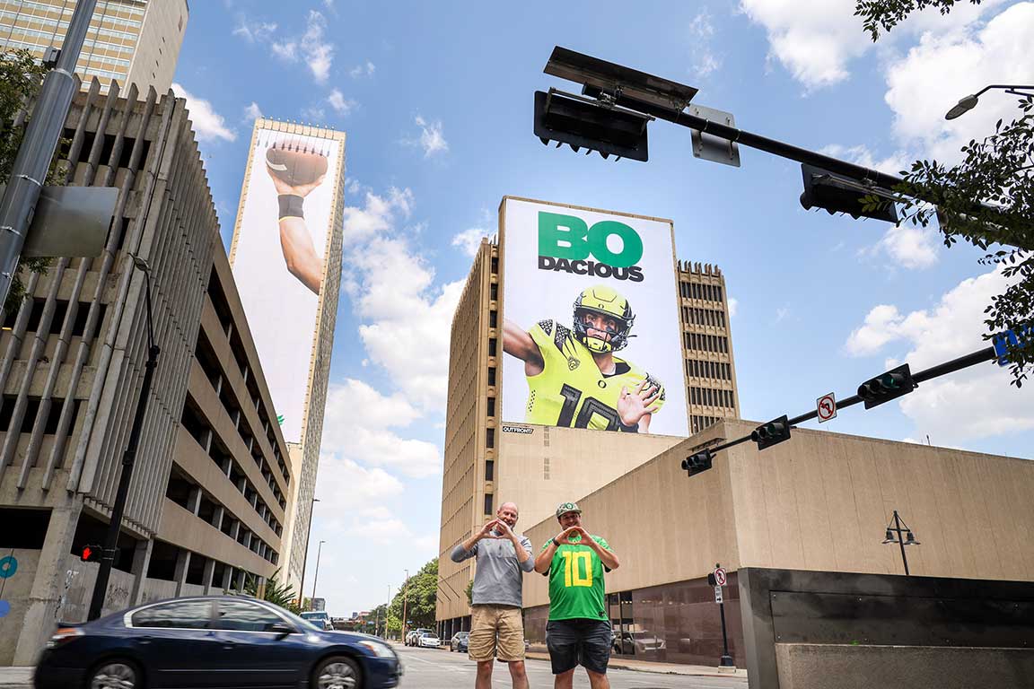 Bo Nix wallscapes in Dallas