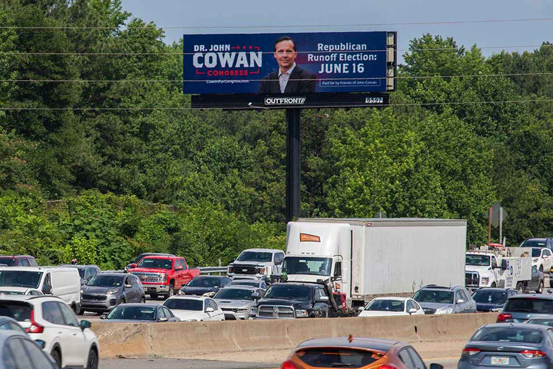 Breaking Through in the Central U.S.: Media Strategies That Move 2026 Voters