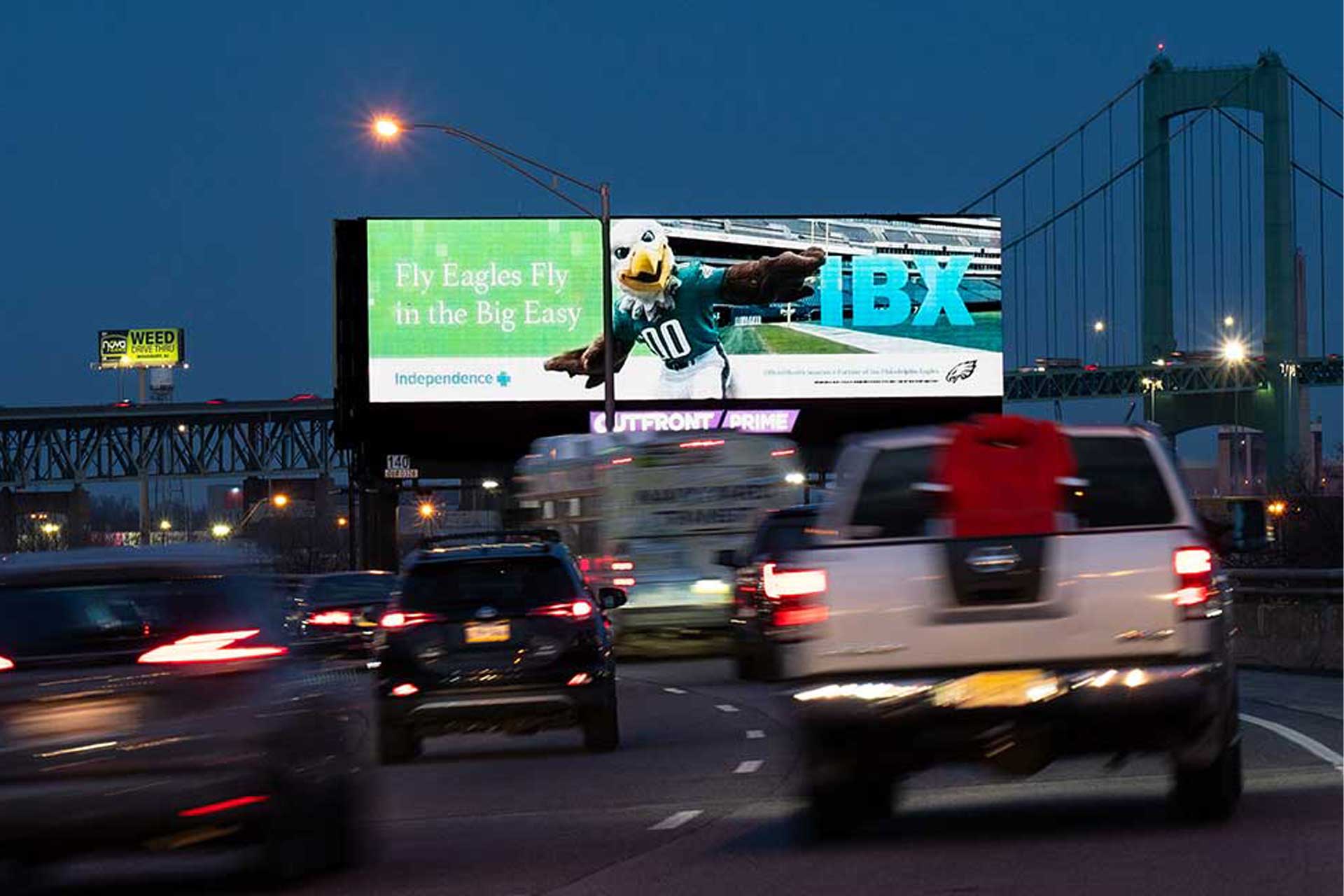 On Any Given Sunday, Brands Can Get in the Game with Digital Out of Home