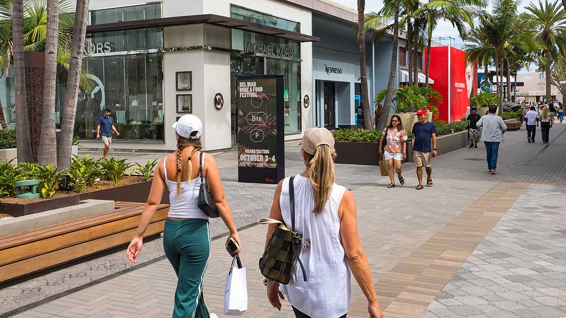 Del Mar Wine & Food Festival ad on Digital Kiosk at Westfield UTC