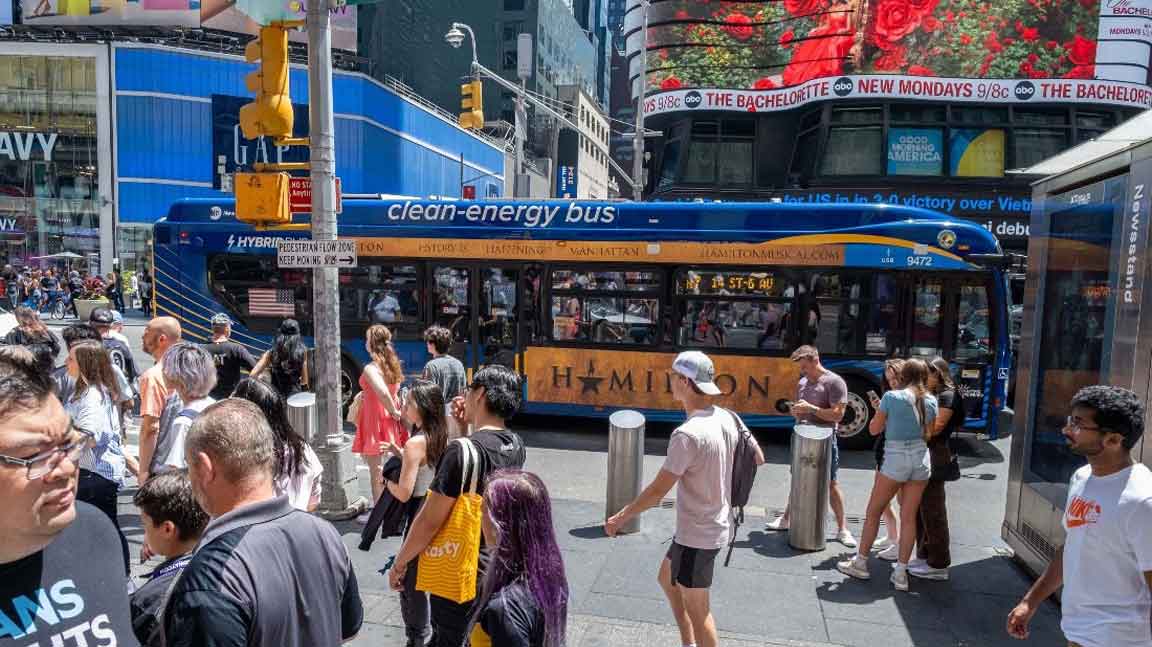 digital out of home advertising in new york city for space invaders
