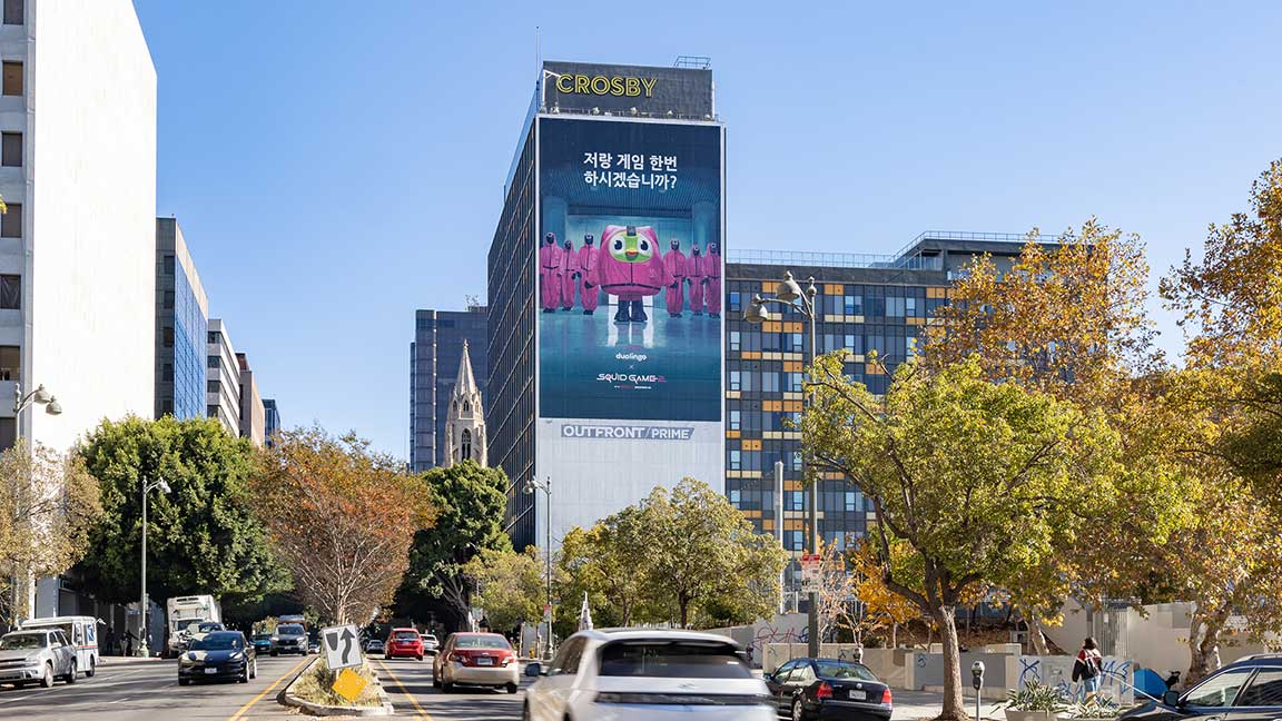 In-language Duolingo x Squid Game wallscape advertisement in Los Angeles’ Koreatown