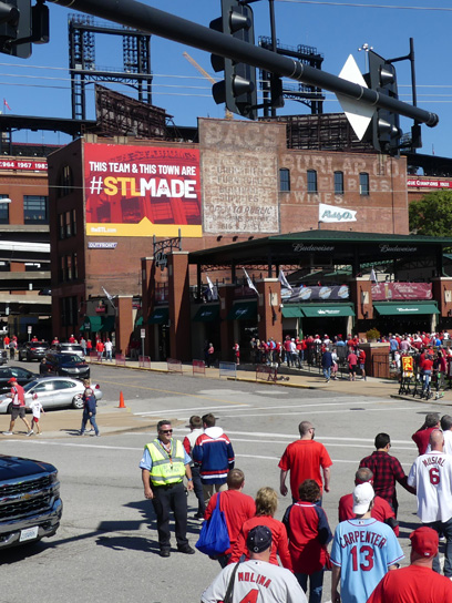out of home billboard wall advertising in st louis