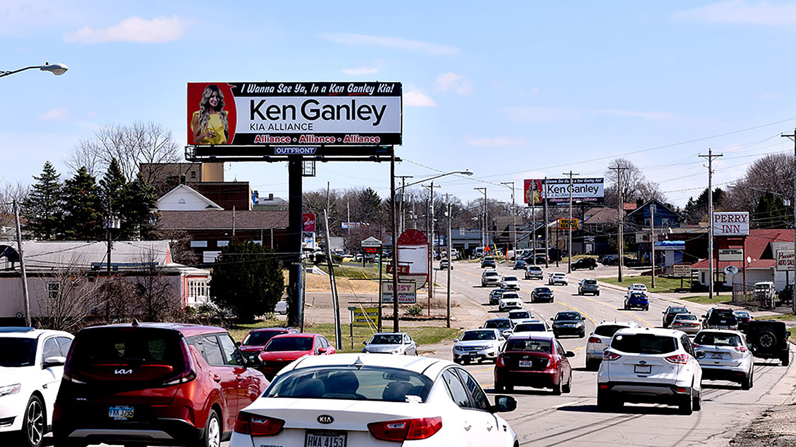 IRL advertising for Ken Ganley Kia Alliance in Cleveland